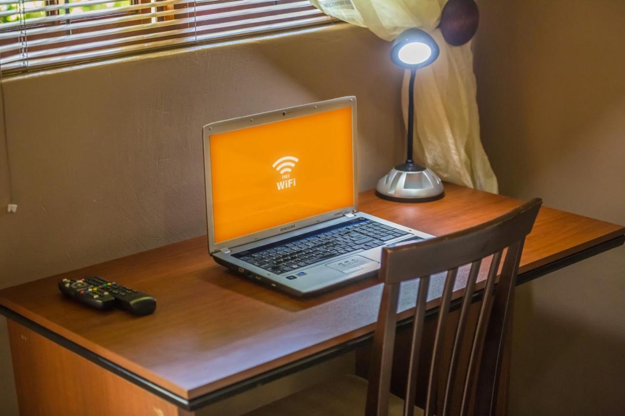Beryl1 Guest House Klerksdorp Εξωτερικό φωτογραφία